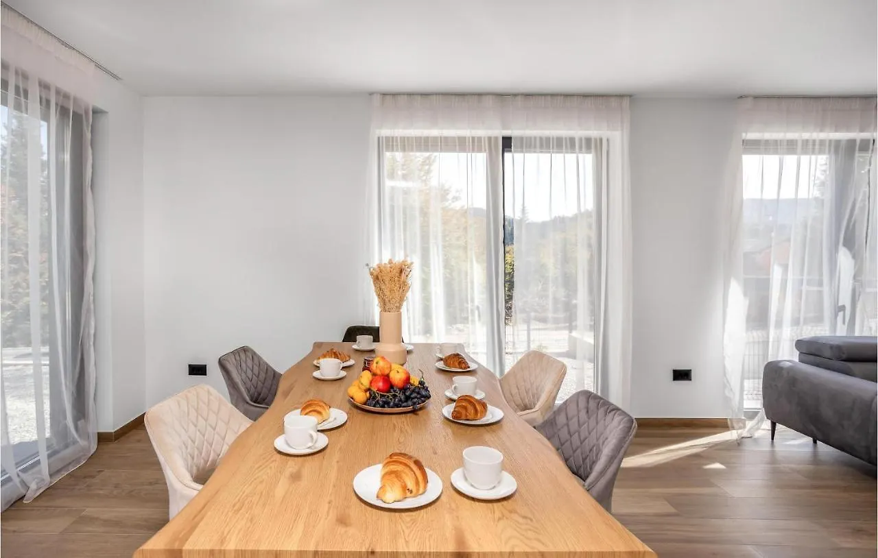 Awesome Home In Stari Laz With Wi-Fi 0*,