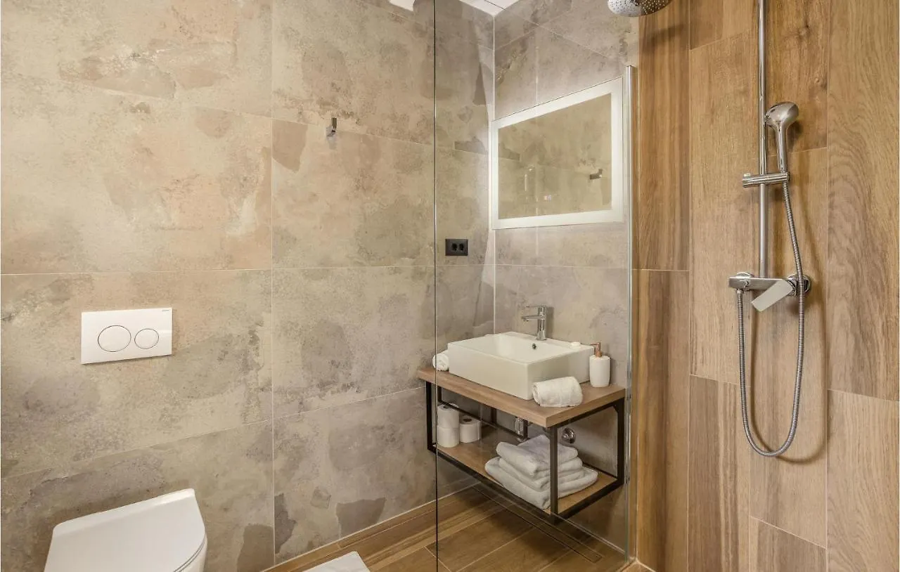 Holiday home Awesome Home In Stari Laz With Wi-Fi Croatia