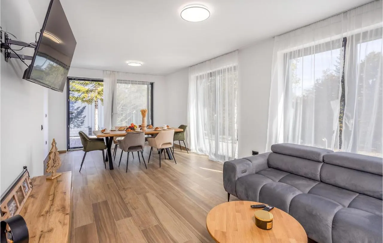 Awesome Home In Stari Laz With Wi-Fi Holiday home
