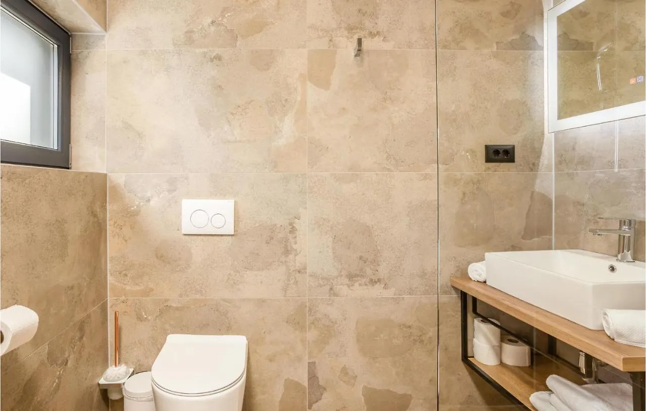 Awesome Home In Stari Laz With Wi-Fi 0*,  Croatia